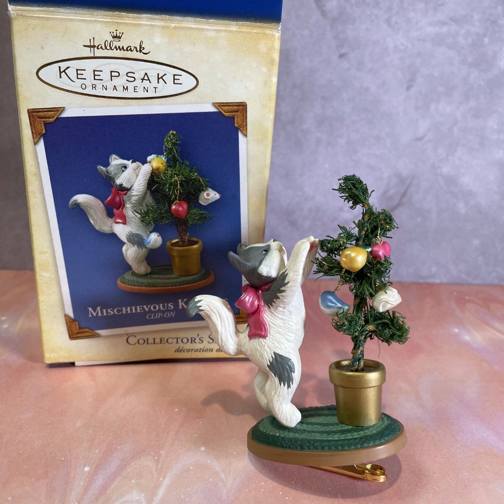 Vintage Hallmark Mischievos Kittens Clip-On Keepsake Christmas Ornament 3” 2004